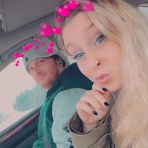 Meet your Posher, Dakota